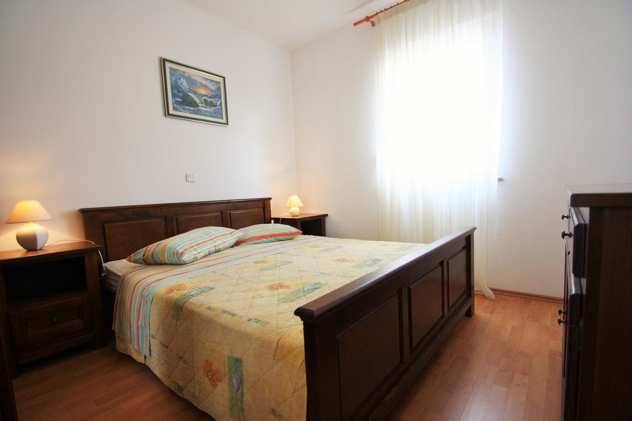 Apartment Bilic With Balcony Poreč Exteriör bild